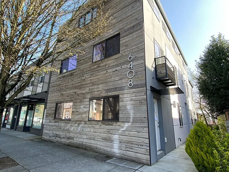 6408 Phinney - Located at the top of Phinney Ridge — Photo 1