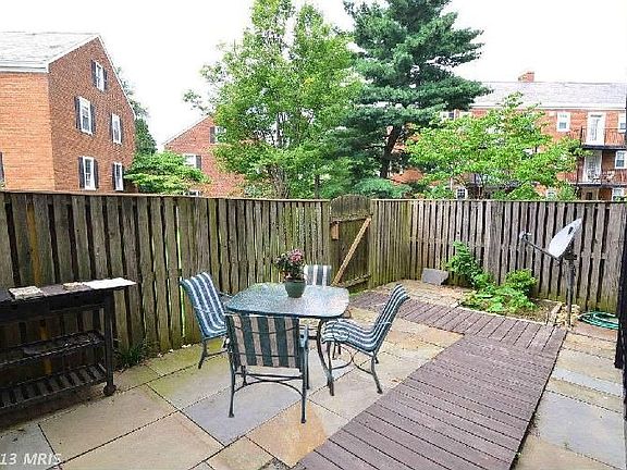 4th image of 2832 S Abingdon St APT A1