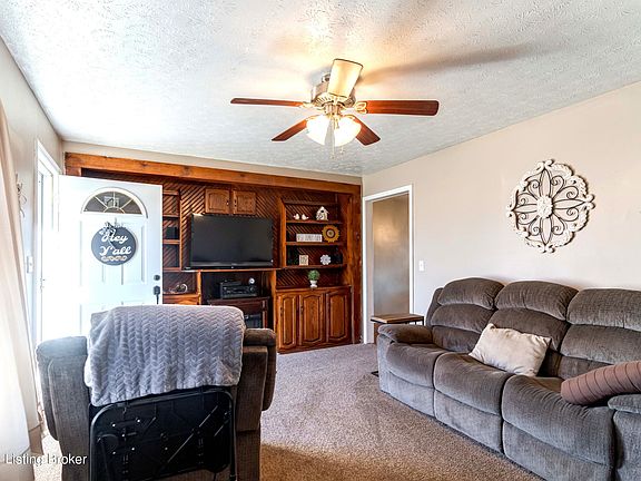 3rd image of 942 Guist Creek Dr
