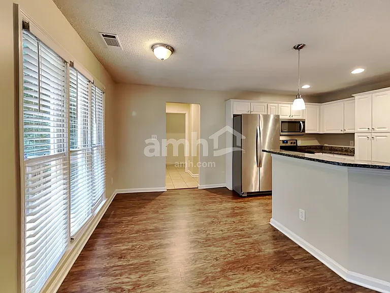 581 Thornbush Trce — Photo 5