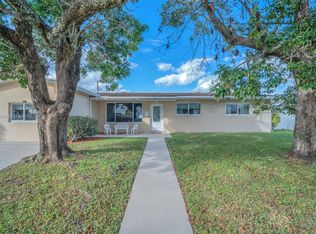 7751 NW 6th Ct, Pembroke Pines, FL 33024