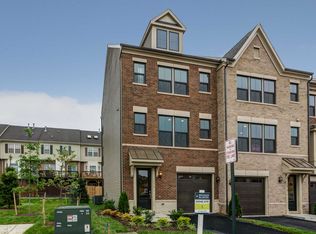3707 Ambrose Hills Rd, Falls Church, VA 22041