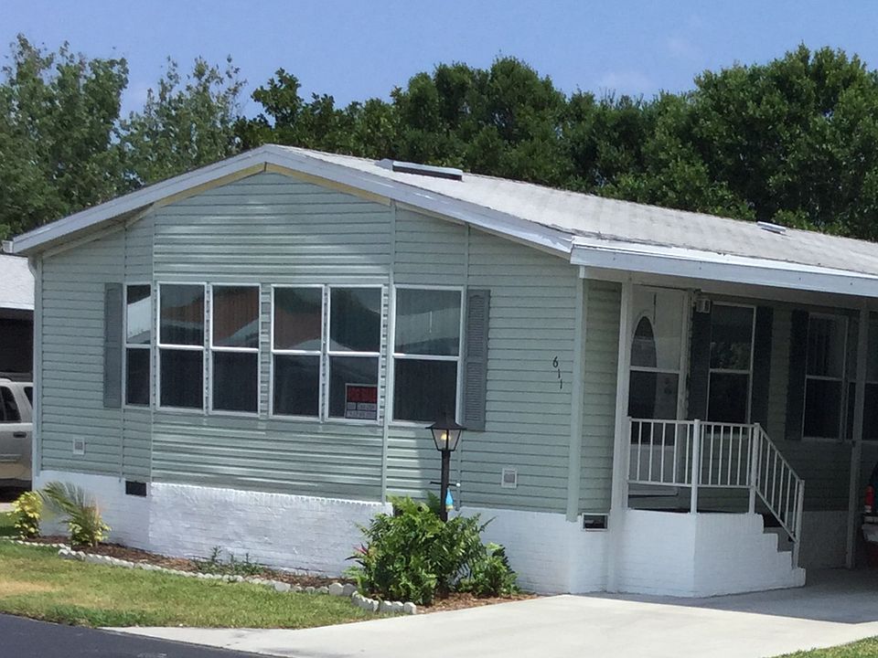 1st image of 611 Sunny South Ave