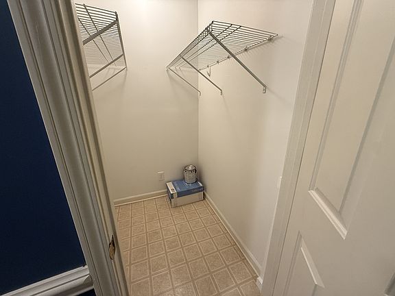 4th image of 2804 Mulberry Ln Unit F-1