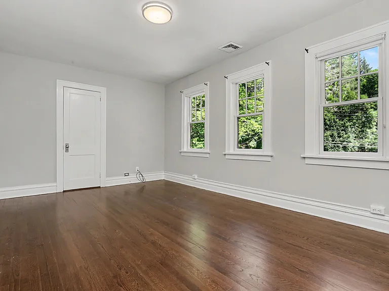 82 Douglas Rd #B — Photo 12