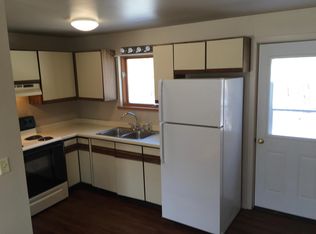 617 E 3rd St S, Ladysmith, WI 54848