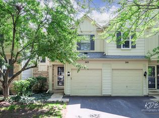 243 Shadybrook Ln, Aurora, IL 60504