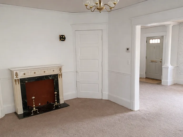 2106 Boulevard Ave #B — Photo 12