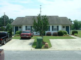 1512A Hollow Dr, Greenville, NC 27858