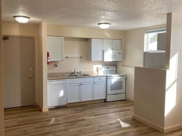 304 Melody Lane, 304 Melody Ln #3, Marshalltown, IA 50158