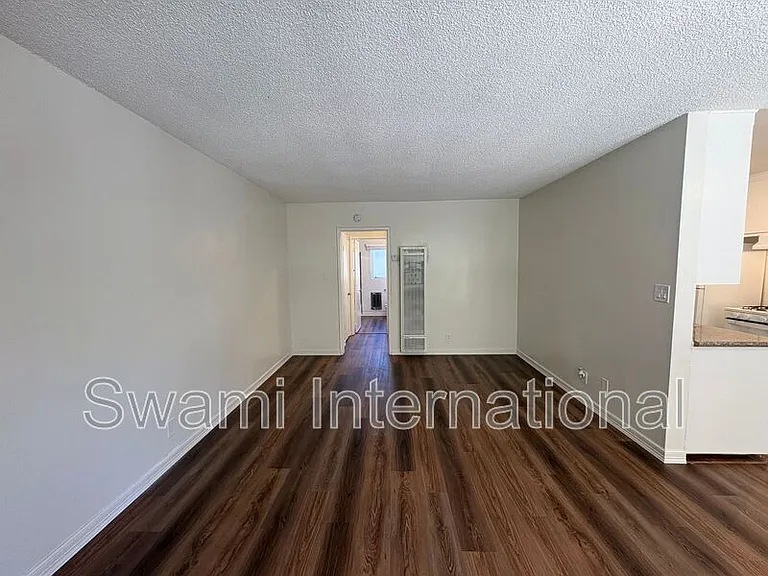 2936 W El Segundo Blvd #2 — Photo 10