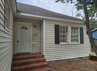 807 Fairbanks St, Houston, TX 77009