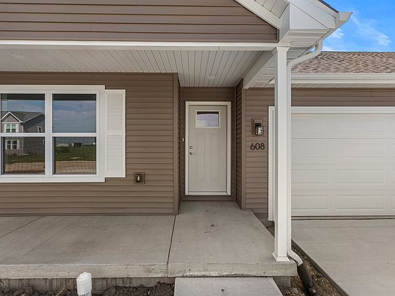 4th image of 608 Patterson Dr #2