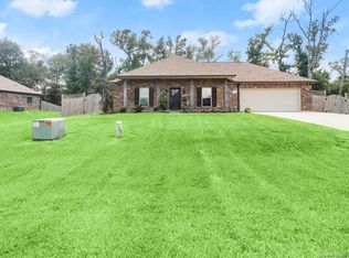 919 Kim Cross Ln, Lake Charles, LA 70611