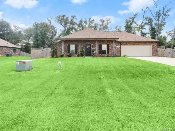919 Kim Cross Ln, Lake Charles, LA 70611