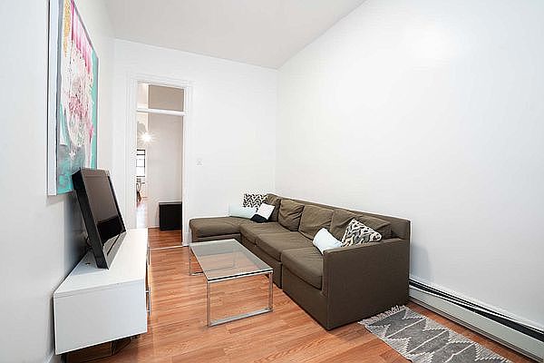 1st image of 318 Suydam St #2R