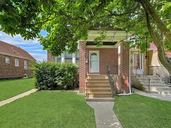 3rd image of 2718 Kenilworth Ave