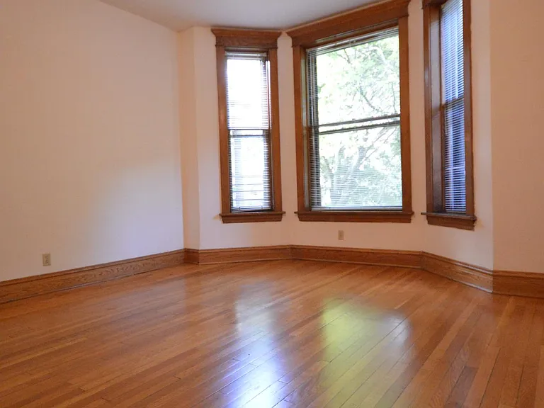 1417 W Belle Plaine Ave #1 — Photo 1