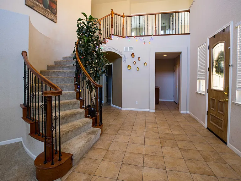 2674 Torrey Pines Dr — Photo 5