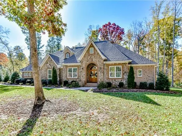 574 May Green Dr, Clover, SC 29710