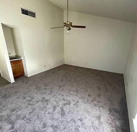 3rd image of 5709 Goldmount Ave