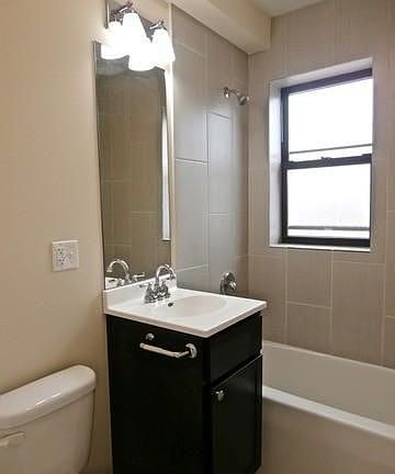 4th image of 4751 N Troy St #Ge