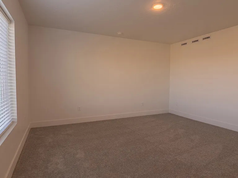 8238 W Fern St — Photo 26