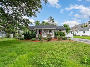 210 S 26th St, Purcellville, VA