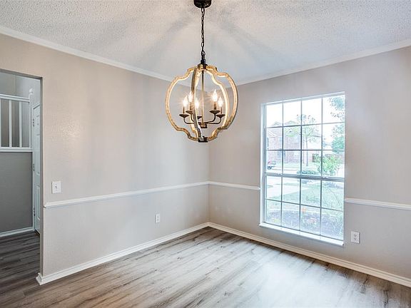 2nd image of 7508 Meadow Creek Dr