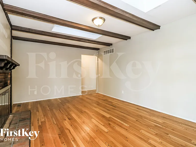 12040 Maidstone Ct — Photo 7