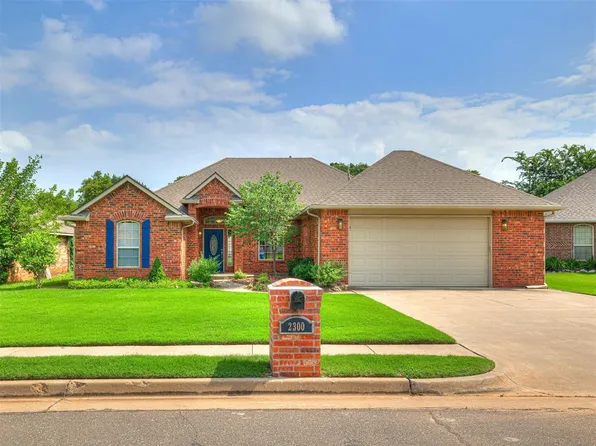 2300 Naples Way, Edmond, OK 73034