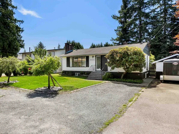 45210 Watson Rd, Chilliwack, BC V2R 2G4