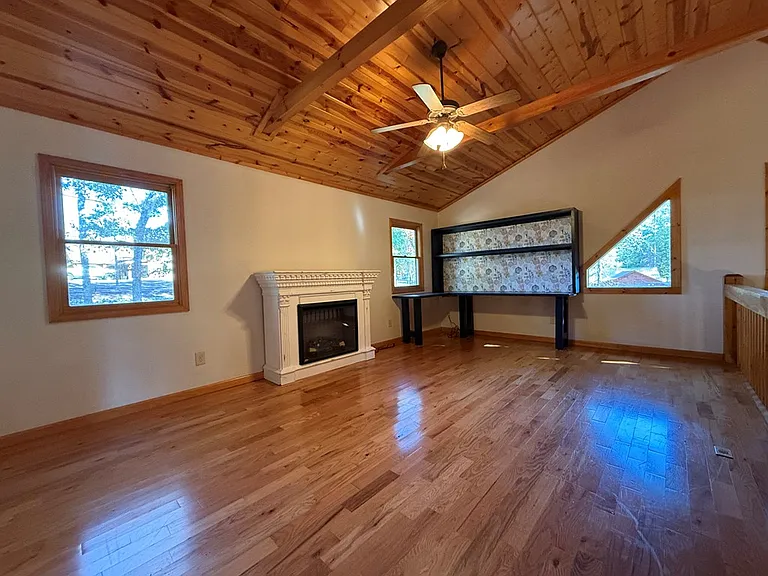369 Farmer Cir — Photo 13