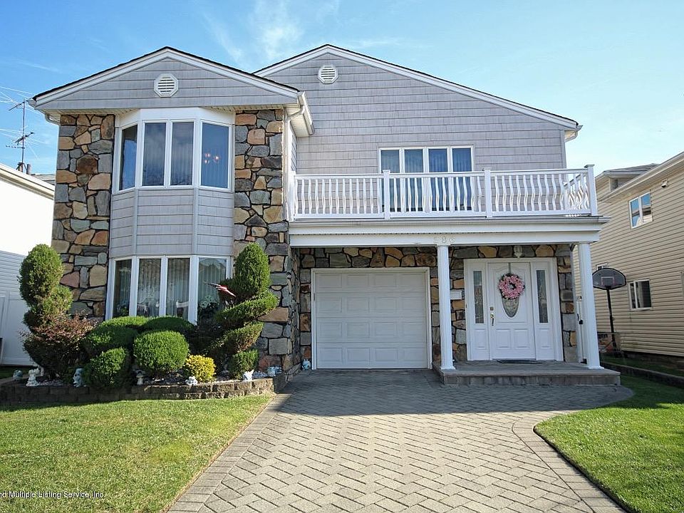 1st image of 286 Hillman Ave