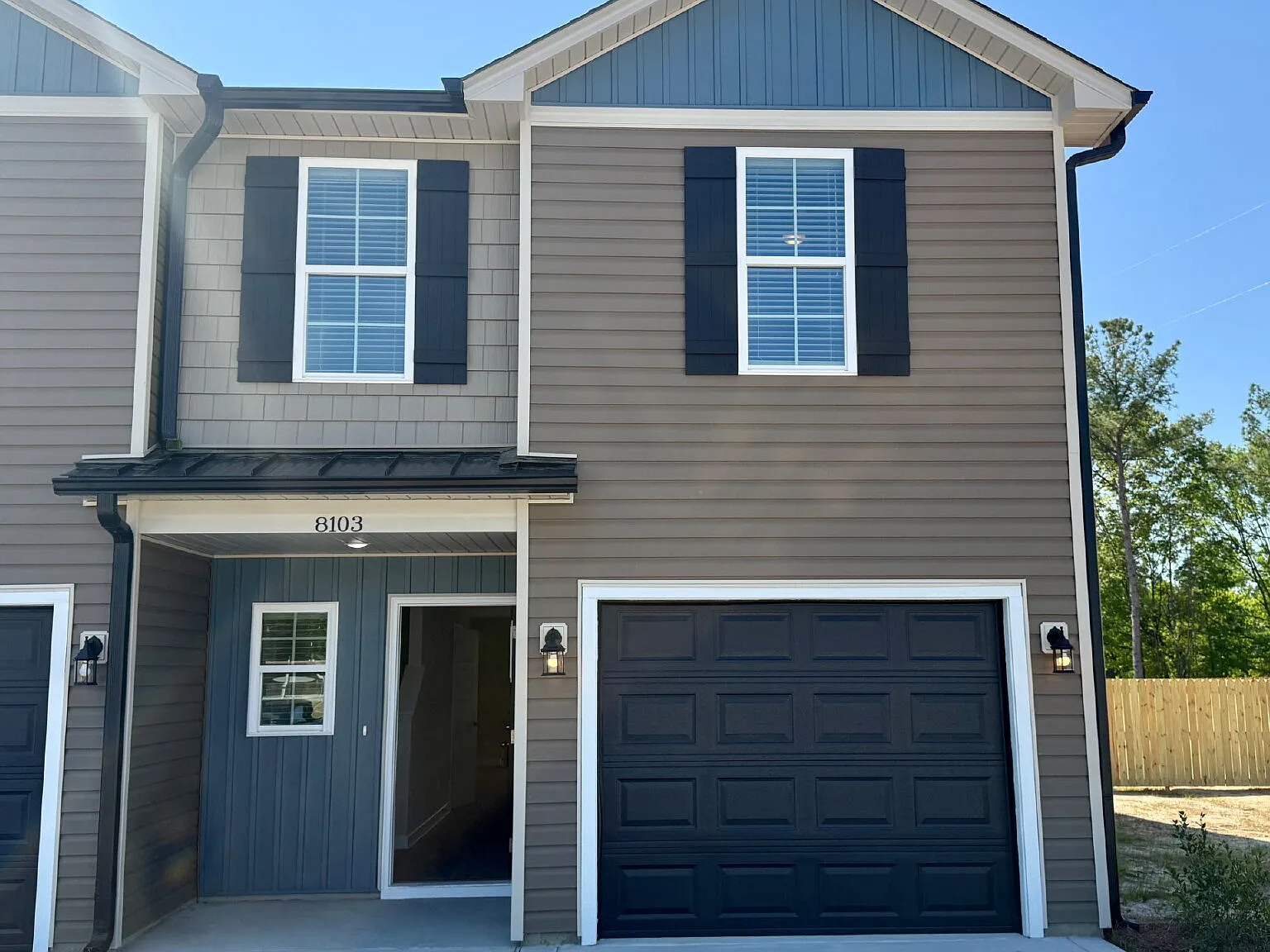 3 bed, 2.5 bath, 1700 sqft, $1,950 — Photo 1