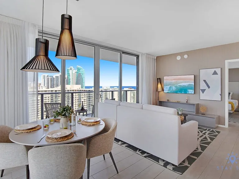 4010 S Ocean Dr #ID1227340P — Photo 11