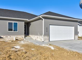 2439 N Oak St, Wahoo, NE 68066