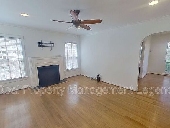 5th image of 5739 Kenwood Ave