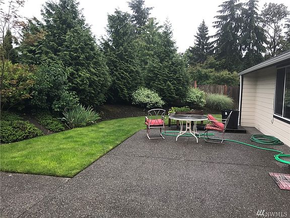 4th image of 73 Silver Beach Dr