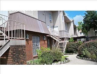 2nd image of 2500 Manson Ave