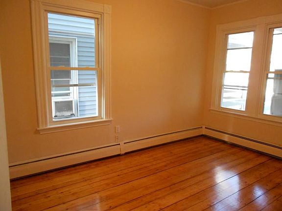 5th image of 71 School St #2