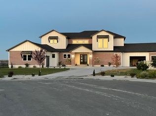 2432 Benoit Pl, Twin Falls, ID 83301