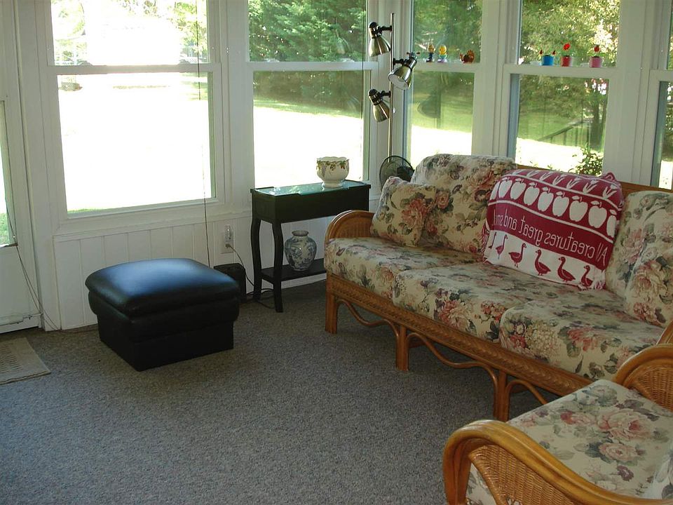 2nd image of 219 McAbee Rd