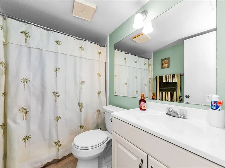 2575 Pine Ridge Way S #E1 — Photo 11