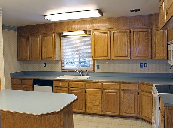 4th image of 704 Wauna Vista Dr