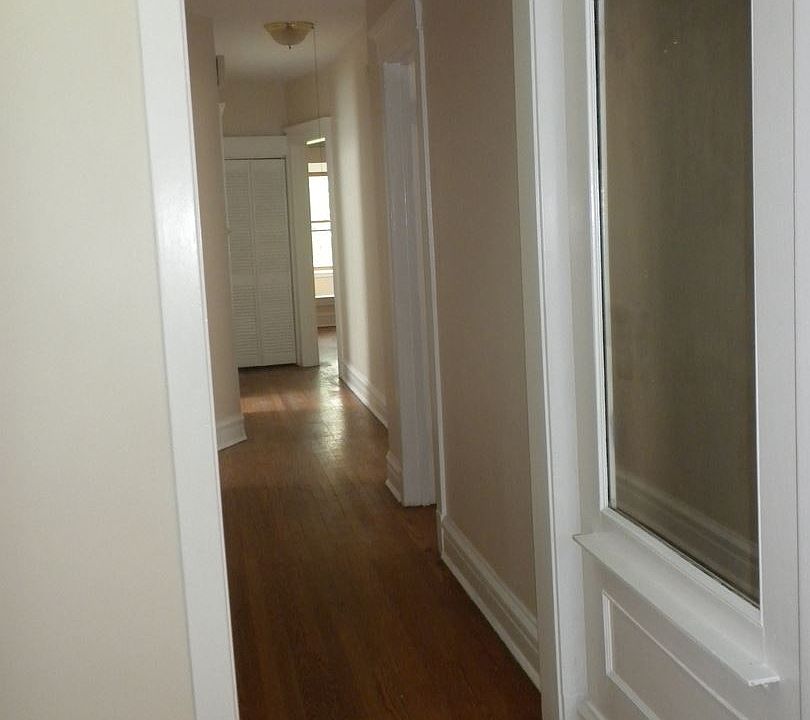2nd image of 321 Wisconsin Ave #2