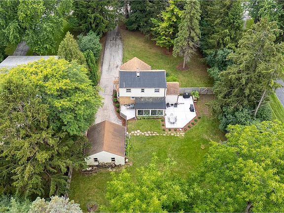 5th image of 450 W Bradley ROAD