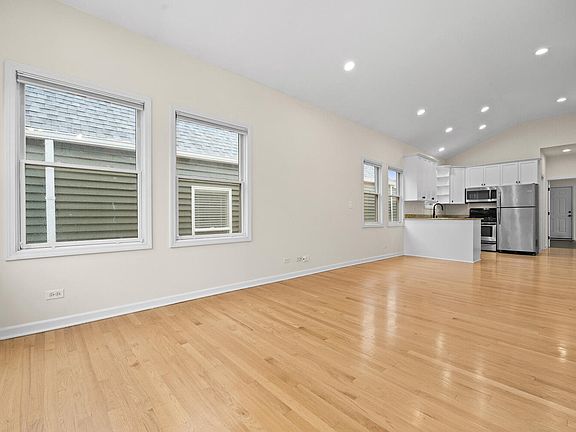 2nd image of 3705 W Palmer St #2