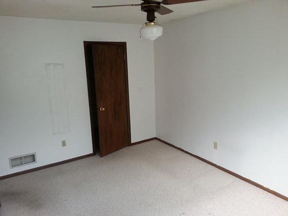 5th image of 6512 83rd Ct N