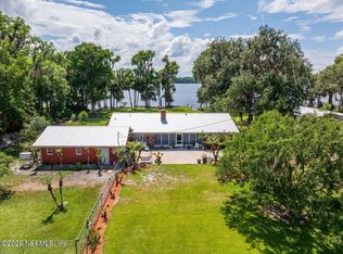 117 ST JOHNS FISHING LODGE Road, Crescent City, FL 32112